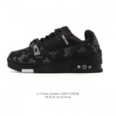 Company-grade Louis Vuitton Trainer Sneaker Low, a stylish and trendy platform