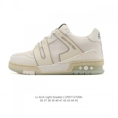Company-grade Louis Vuitton Trainer Sneaker Low, a fashionable and stylish plat