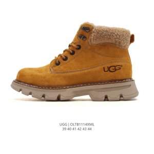 Company-grade Ugg mid-top snow boots, playful and cute with versatile styles. A