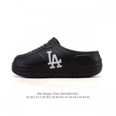 MLB Los Angeles Dodgers Chunky Liner Mule. Versatile, comfortable, non-slip, an