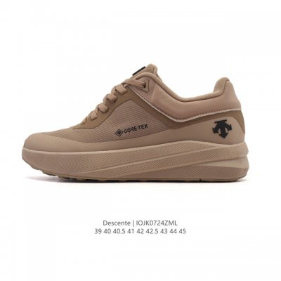 Descente men's Chron retro fabric sports casual shoes, featuring a comfortable,