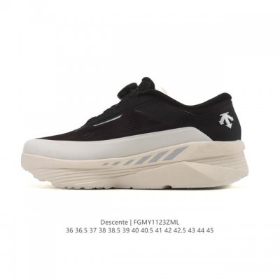 Descente Urban Outdoor Men's Traxi Sports and Casual Shoes Summer New Arrival.