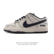 Nike Dunk Low Retro sneakers. A classic '80s basketball shoe, originally design