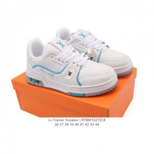 Louis Vuitton Trainer Sneaker Low, a stylish and trendy platform sneaker for men