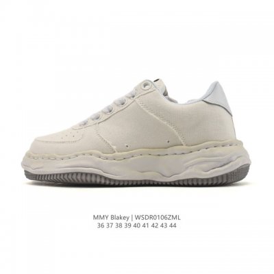 Company-grade Shawn Yue's favorite item, Mmy Blakey dirty shoes, Amiri bone sho