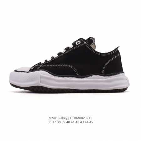 Shawn Yue's favorite item, the Mmy Blakey dirty shoes, are the same retro dissol - Click Image to Close