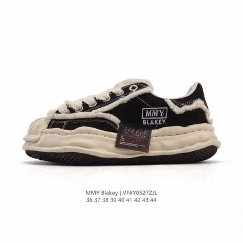 Company-Level Shawn Yue's Favorite Item Mmy Blakey Dirty Shoes Amiri Bone Shoes