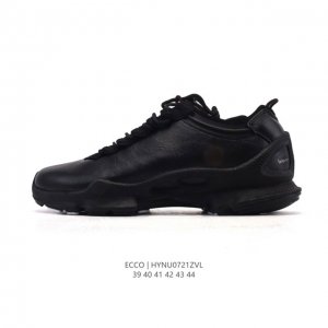 Ecco, a popular leather shoe on Xiaohongshu, is a versatile and casual new model
