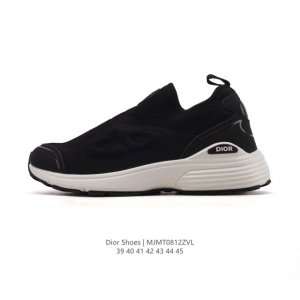 Dior, a high-end luxury brand, showcases a sophisticated aesthetic. Low-top Dio
