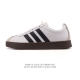 Adidas Vl Court 2.0 Shoes T-Toe Shoes. These white, casual sneakers are designe