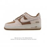 Company-grade Nike Air Force 1 '07 Low, platform platform sneakers, versatile an