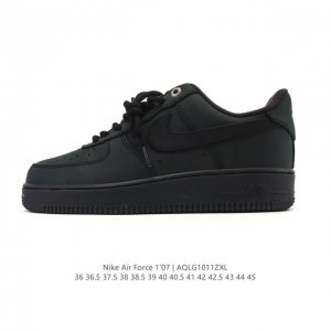 Nike Air Force 1 '07 Low, a versatile, platform, low-top casual athletic shoe wi