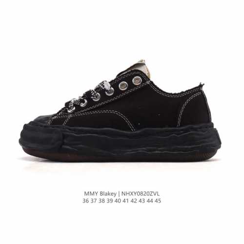 A company-level favorite of Shawn Yue, the Mmy Blakey dirty shoes, the same ret