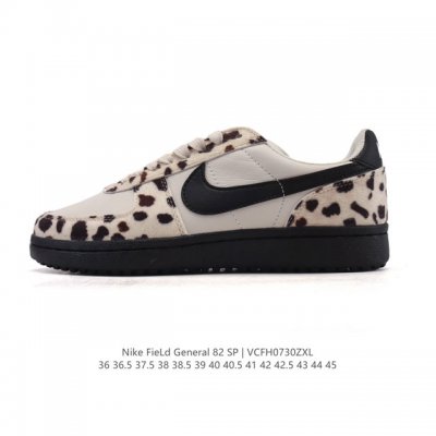 Nike Field General 82 Sp Low-Top Retro Basketball Shoe. This gridiron-specific s