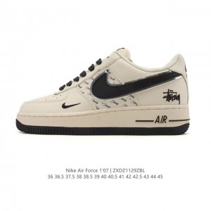 Nike Air Force 1 '07 Low, a versatile, low-top, platform, height-increasing cas