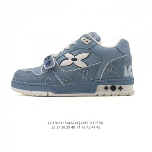 Company-grade Louis Vuitton Trainer Sneaker Low, a fashionable and stylish plat
