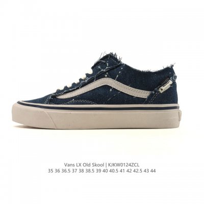 Shawn Yue personally wore these Vans Vault Og Old Skool Lx sneakers, which have