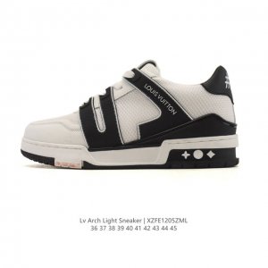 Luxury Edition Louis Vuitton Trainer Sneaker Low, a stylish and trendy platform