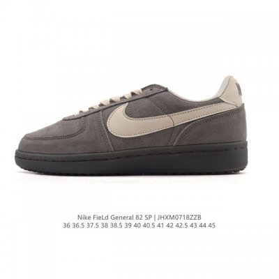 Nike Field General 82 Sp Low-Top Retro Basketball Shoes. This gridiron-specific