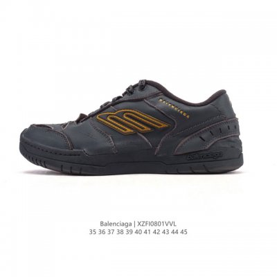 New arrival: Balenciaga, a trendy luxury brand from Parisian brand Balenciaga.