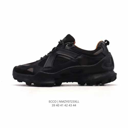 Ecco's new, versatile, casual style, a hit on Xiaohongshu (Little Red Book), is