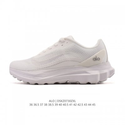 New, corporate-grade Alo Yoga Recovery Mode. Comfortable, minimalist white sneak