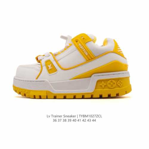 Louis Vuitton Trainer Sneaker Low, a stylish and trendy platform sneaker for men