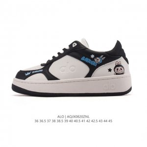 Alo Yoga Recovery Mode. Comfortable, minimalist white shoes. Non-slip, wear-resi