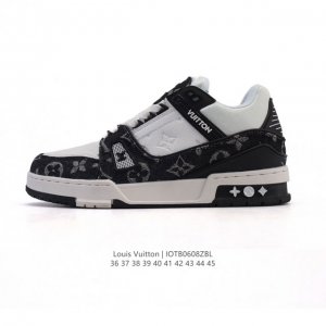 Nk Air Zoom Vomero 18 Lightweight and comfortable road running shoesSoft texture