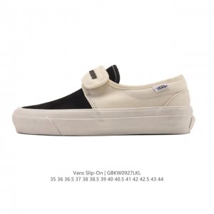 Vans Unisex Classic Slip-On Canvas Shoes, Vulcanized Casual Low-Top Sneakers. V