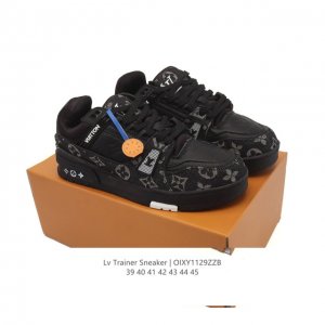 Company-grade Louis Vuitton Trainer Sneaker Low, a stylish and trendy platform