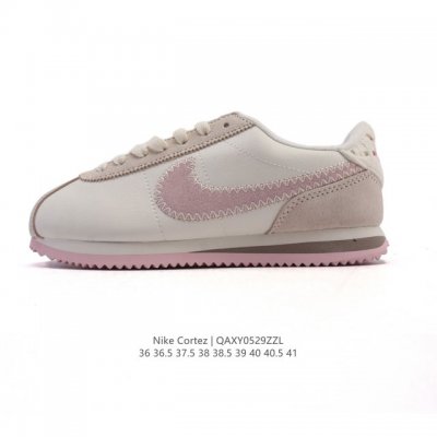 The corporate-grade Nike P-6000 women's running shoes use red hooks on the insid