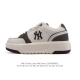 Mlb Chunky Liner Mid, a popular senior shoe, is a lightweight, thick-soled, vers