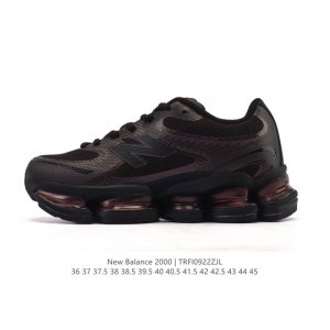 New arrival, a new model from New Balance! The New Balance 0 series features re