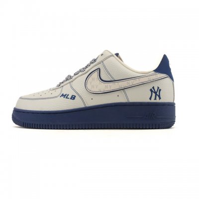 Nike Air Force 1 '07 Low, a versatile, platform, low-top, casual athletic shoe w