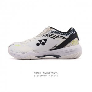 Corporate-grade Yonex running shoes, badminton shoes, Yy training and competitio
