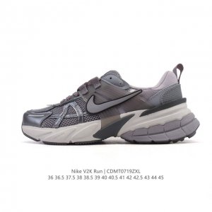 The Nike V2K Run shock-absorbing, non-slip retro low-top running shoes are incre
