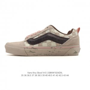 Vans Knu-Skool Vr3 Lx loafers with a leather and canvas upper. The Campbell's Ju