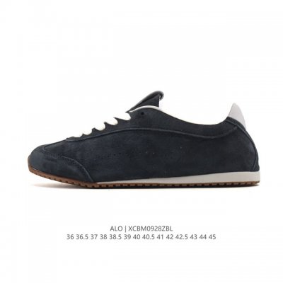Alo Yoga Recovery Mode. Comfortable, minimalist white sneakers. Non-slip, wear-r