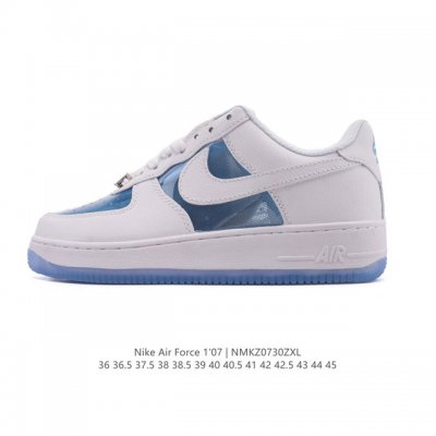 Authentic Nike Air Force 1 '07 Low, a versatile, low-top, thick-soled, height-en