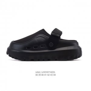 Corporate-level Ugg men's closed-toe sandals are now available. Fashionable and