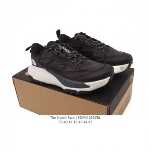 Company-grade outdoor dad sneakers, low-top The North Face, thick-soled running