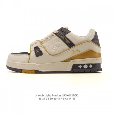 Company-grade Louis Vuitton Trainer Sneaker Low, a fashionable and stylish plat