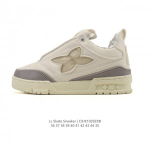 Louis Vuitton Lv (LV) Trainer Sneaker Low, a stylish and trendy platform sneaker