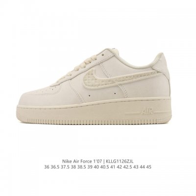 Company-grade Nike Air Force 1 '07 Low platform sneakers, featuring a thick sol